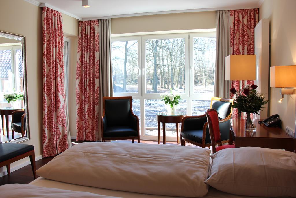 Gut Altona Hotel Dötlingen Quarto foto